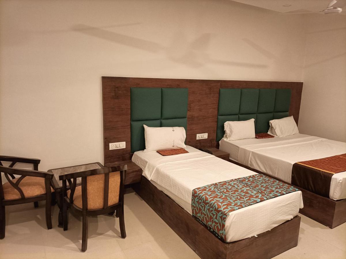 Hotel Tark Inn Near Igi Airport New Delhi Exterior photo